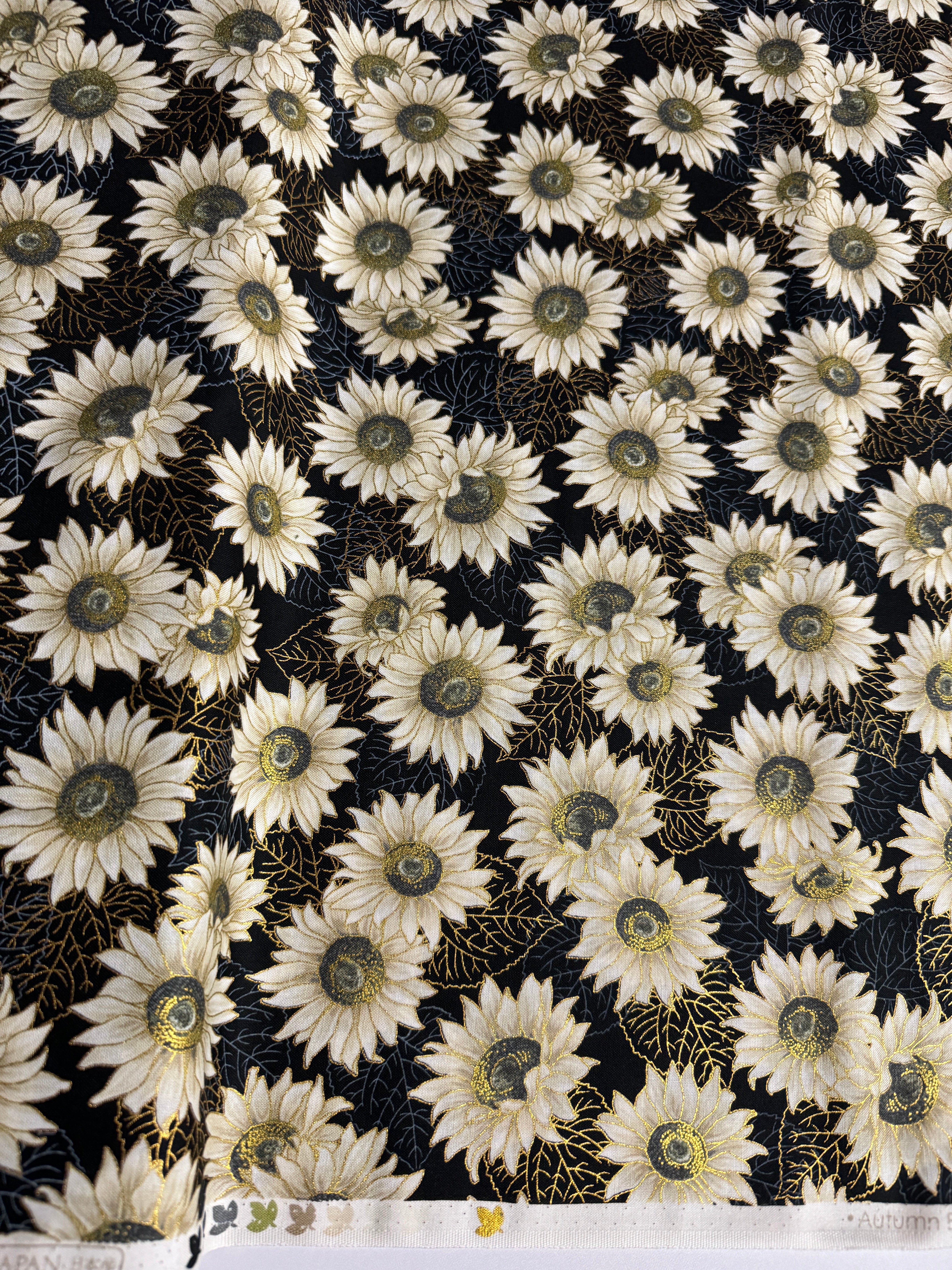 Autumn Beauties - Vintage Sunflowers Metallic Yardage