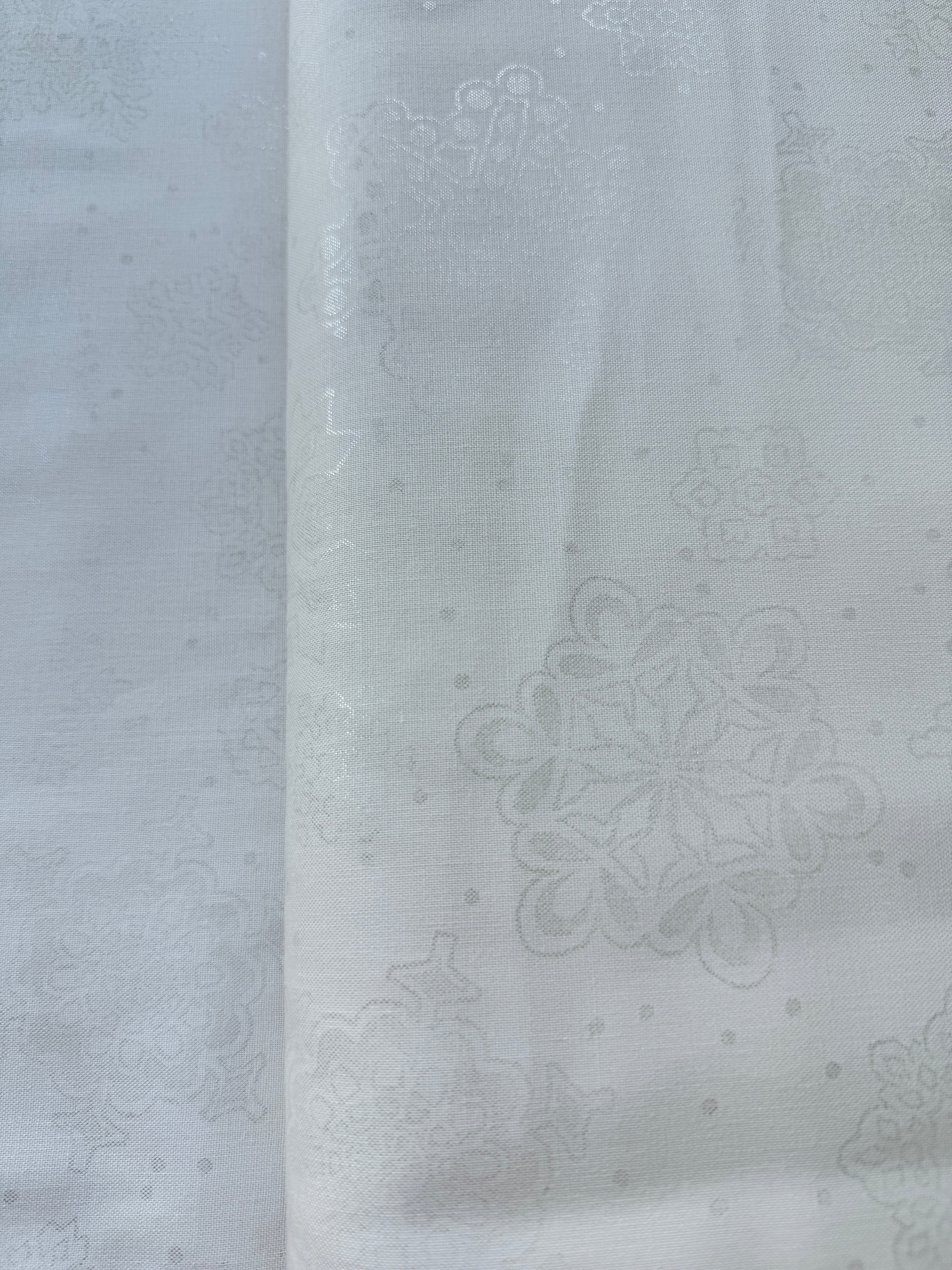 Season of Sparkle - Snowflakes Frost Metallic Yardage