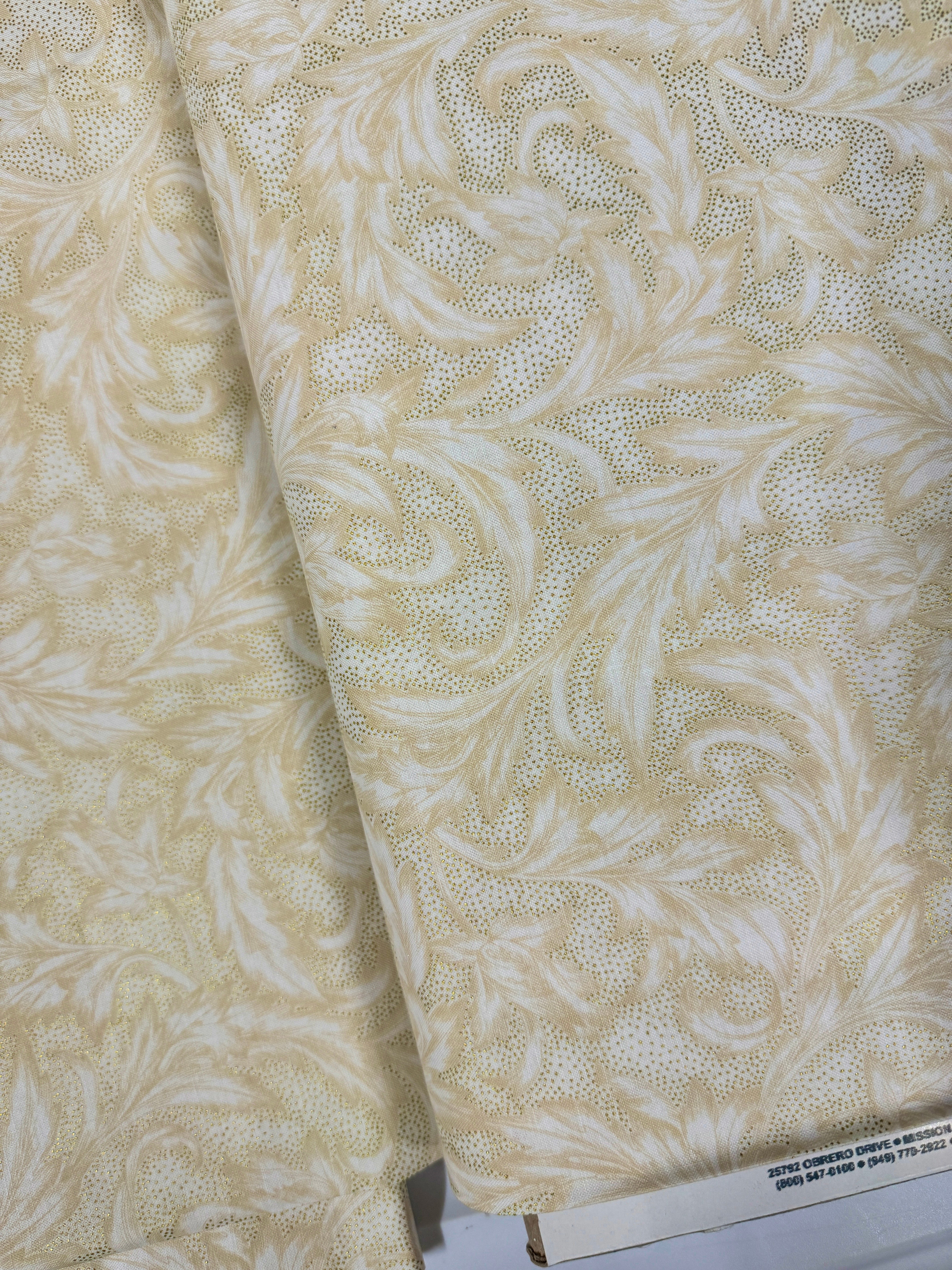 Holiday Wishes - Damask Natural/Gold Metallic Yardage