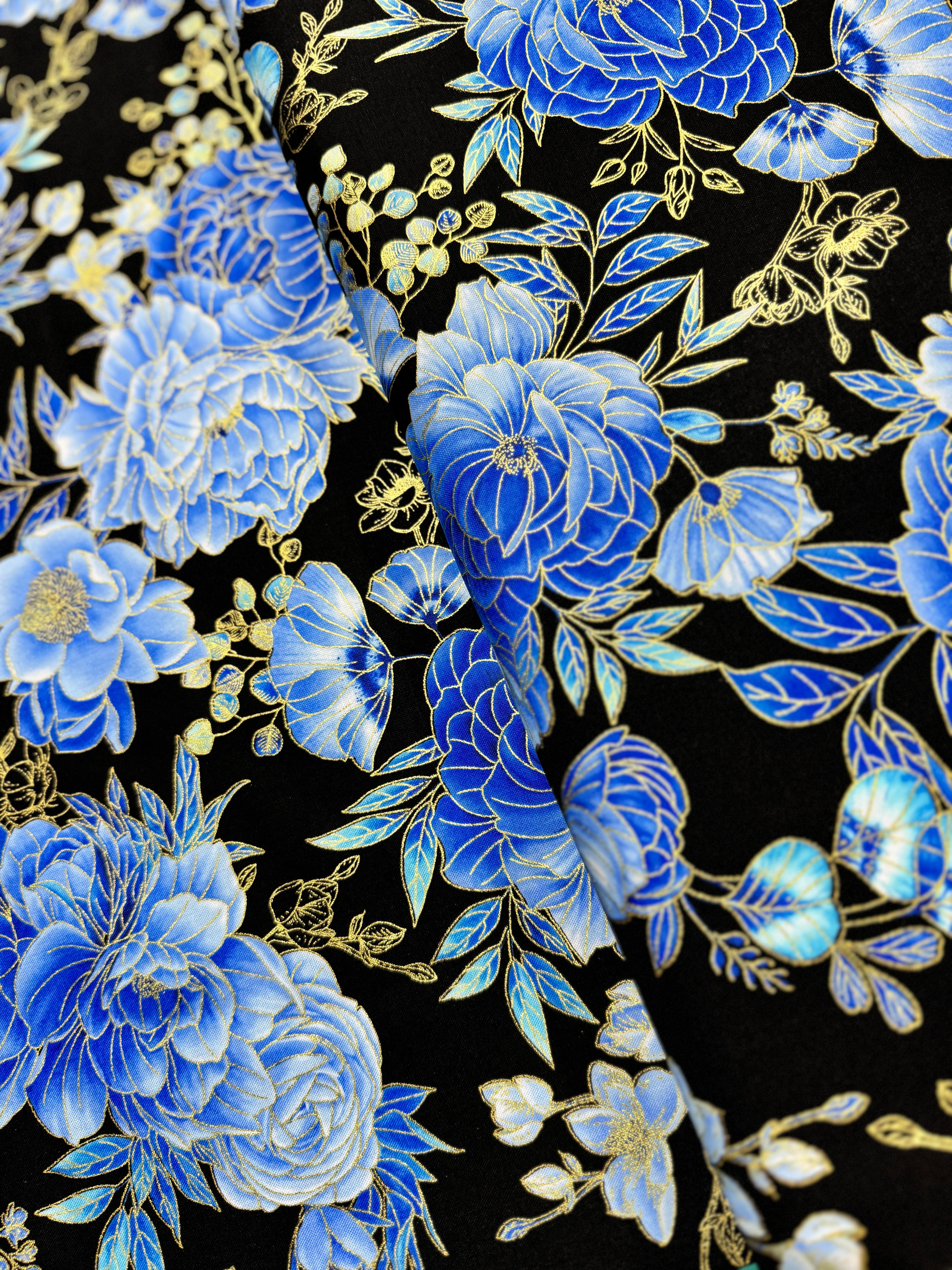 Royal Plume - Large Metallic Floral - Remnant