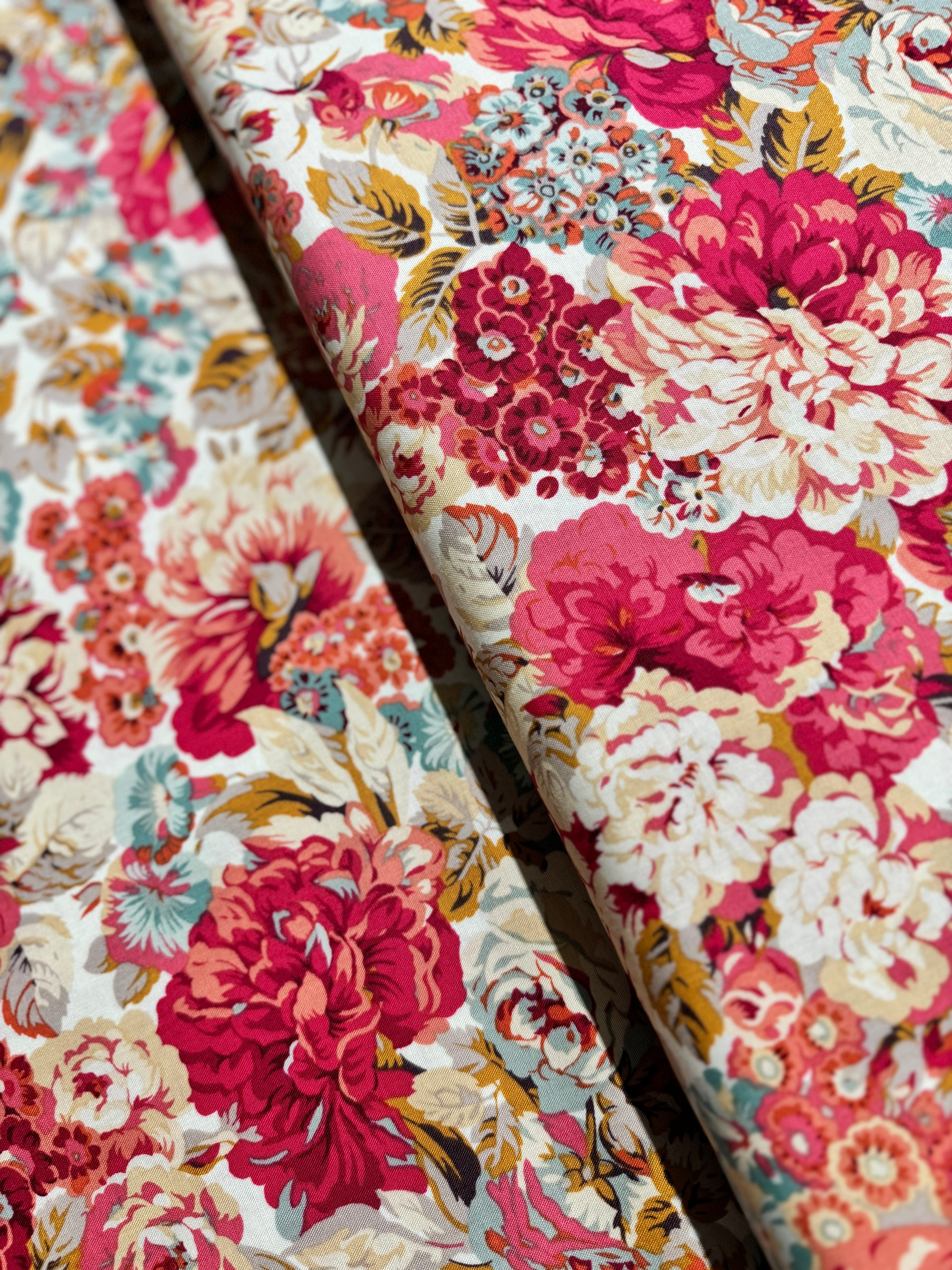 Sanderson Vintage Collection - Rose And Peony Dusky Yardage