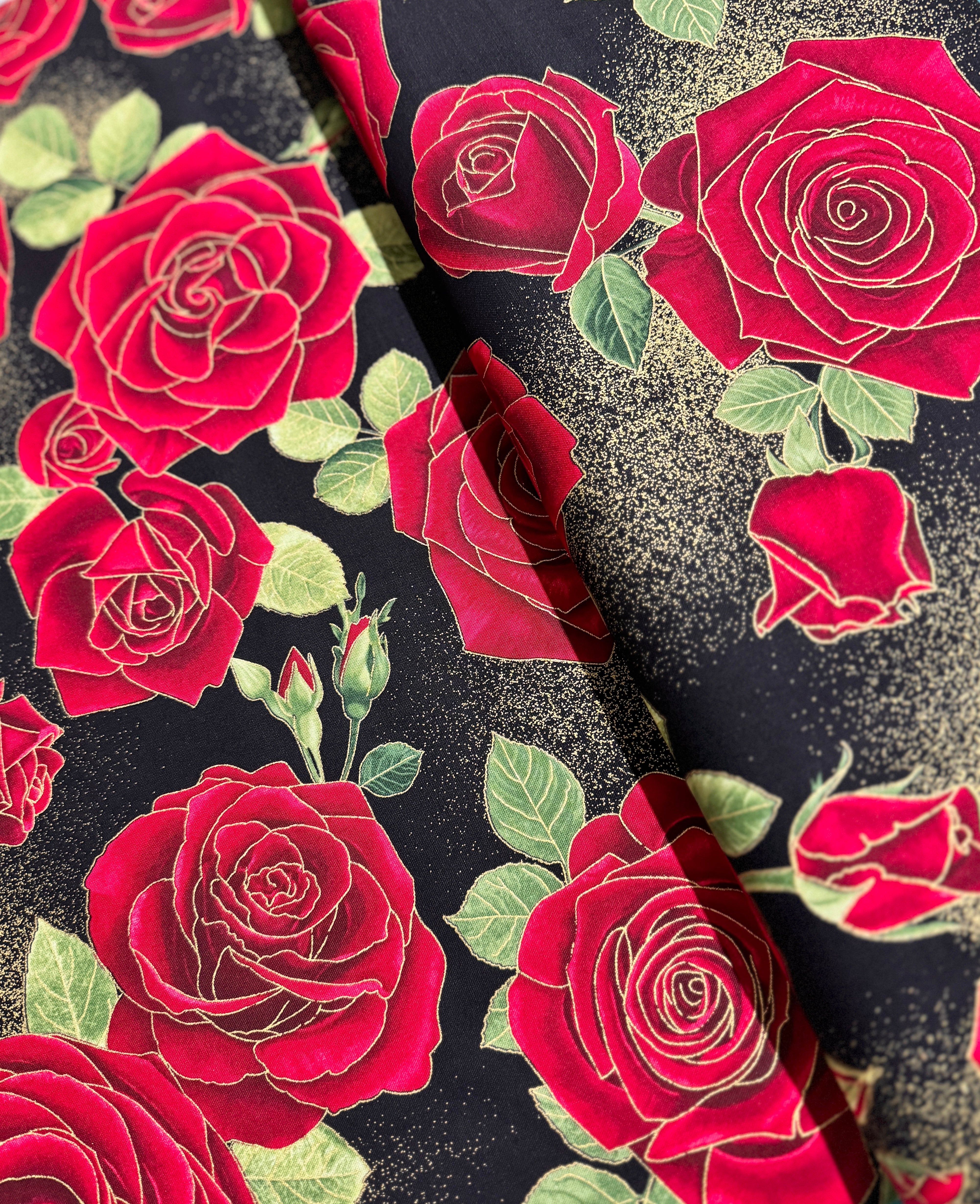 Gilded Rose - Gilded Red Metallic Roses Large Yardage