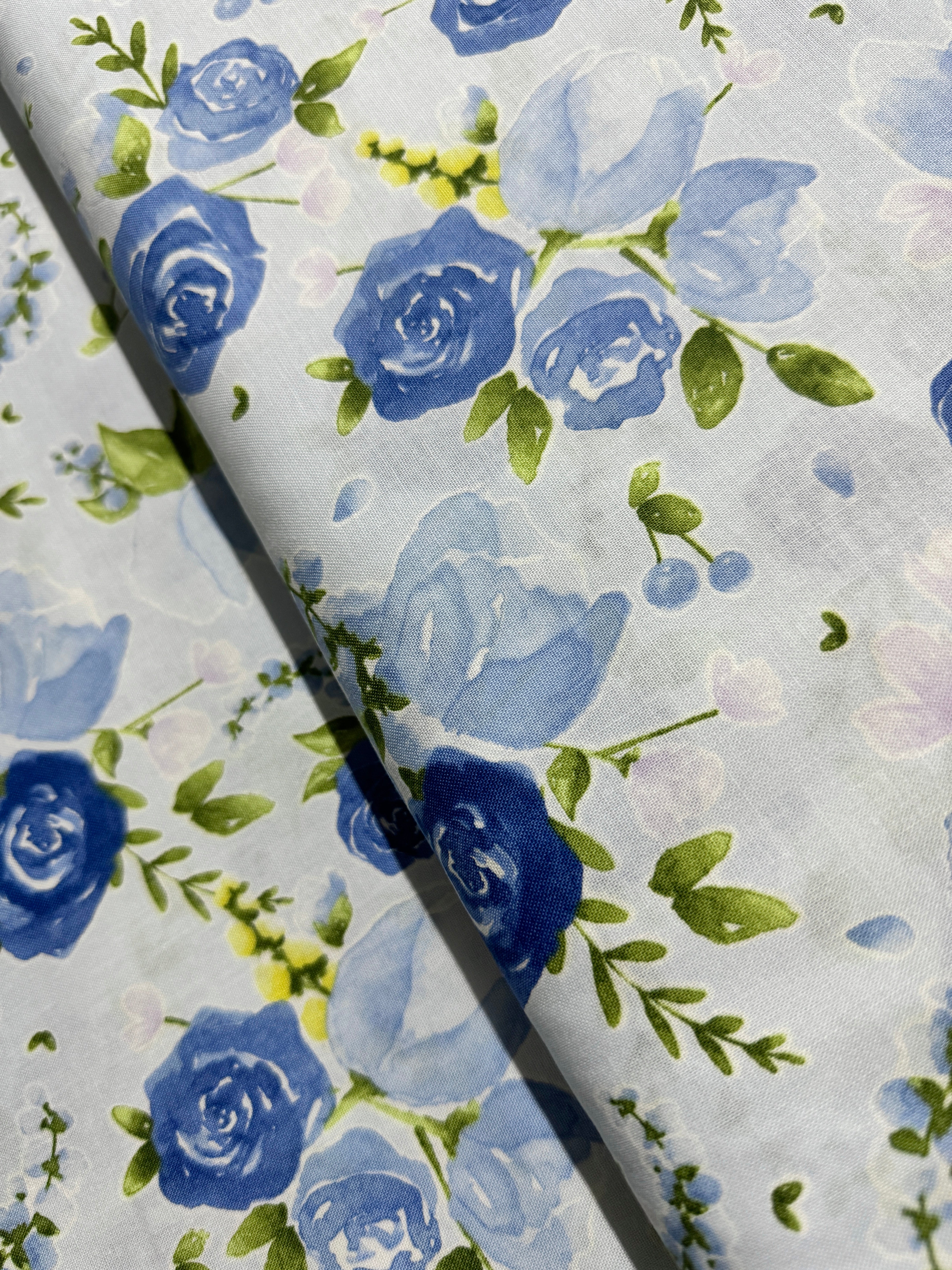 June's Cottage - Prized Roses - Nova Yardage