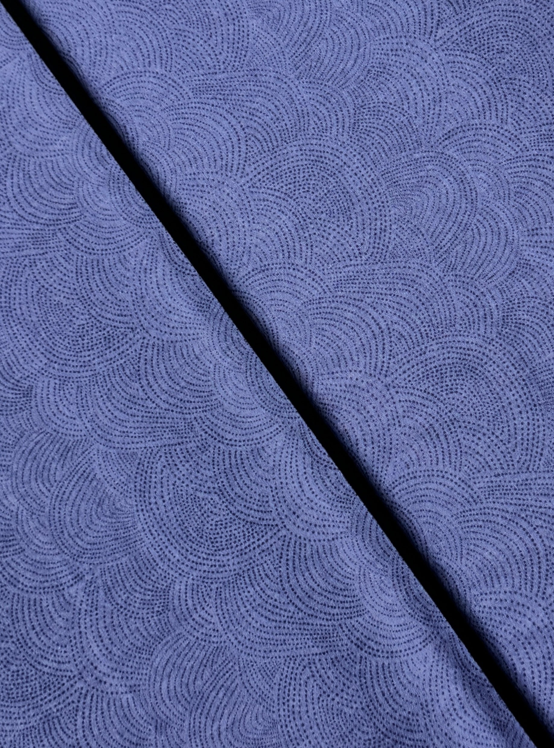 Chroma Basics - Scallop Dot Navy Yardage