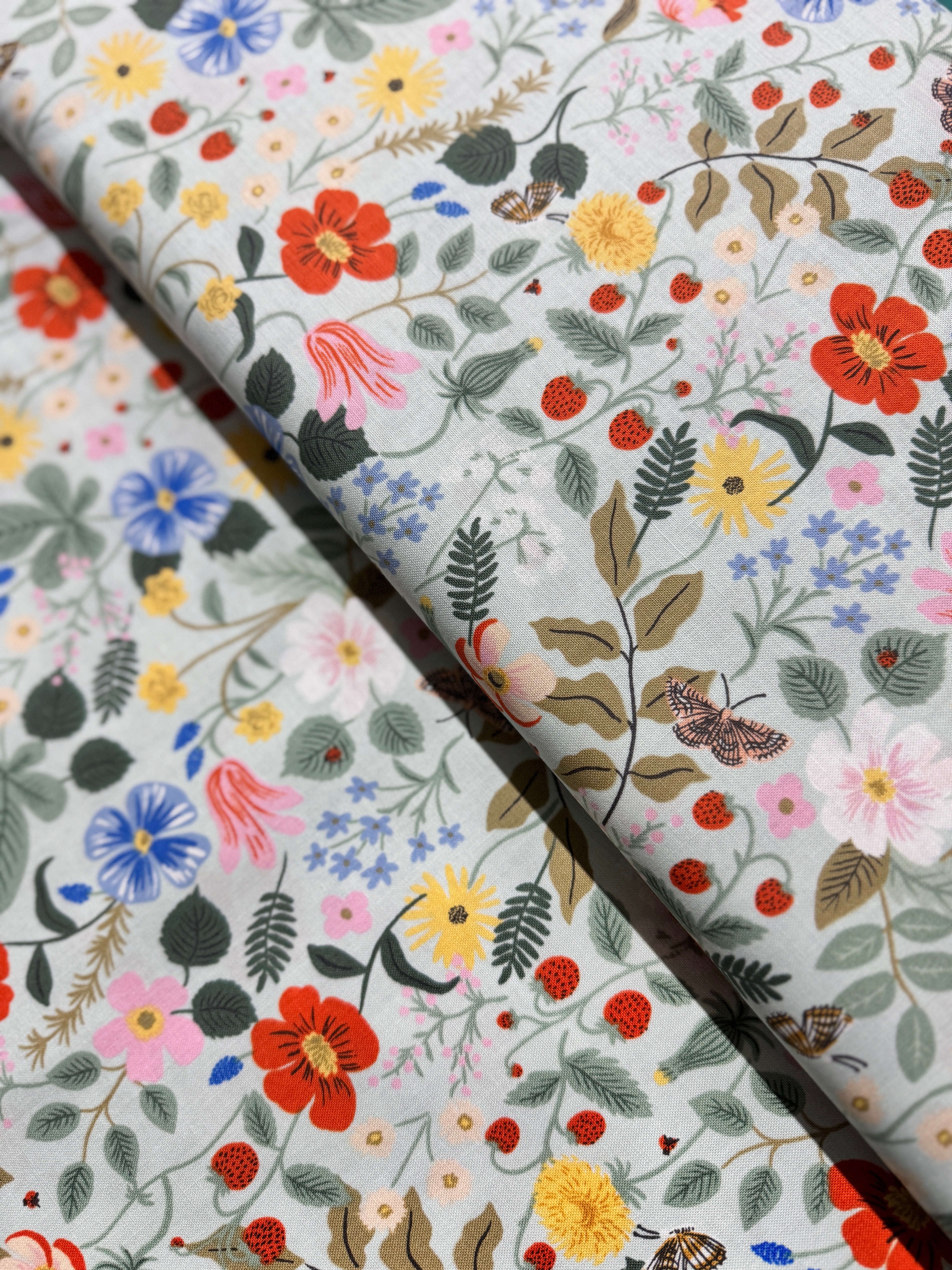 Strawberry Fields - Floral Mint Yardage