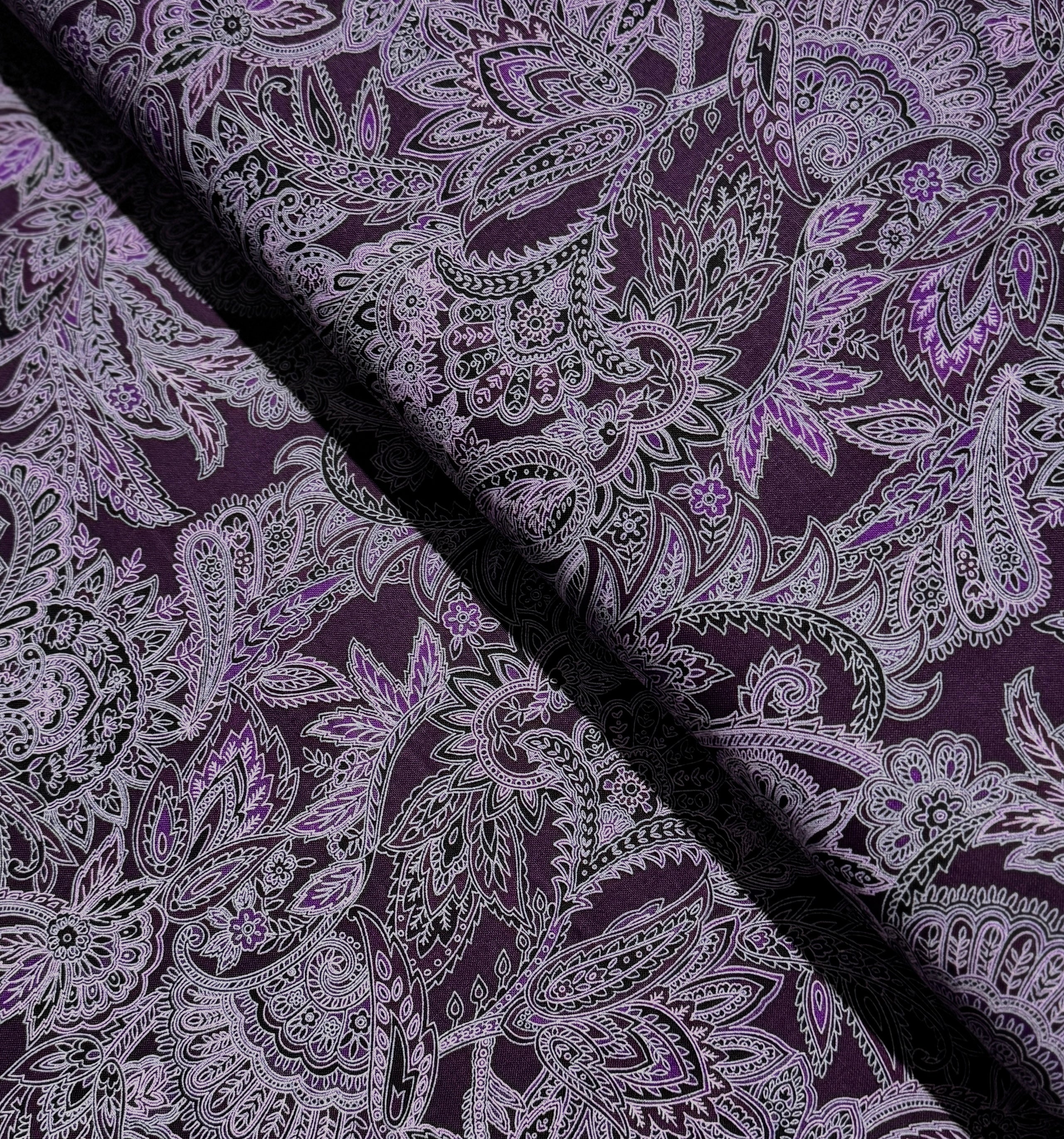 Maison - Paisley Magenta Yardage