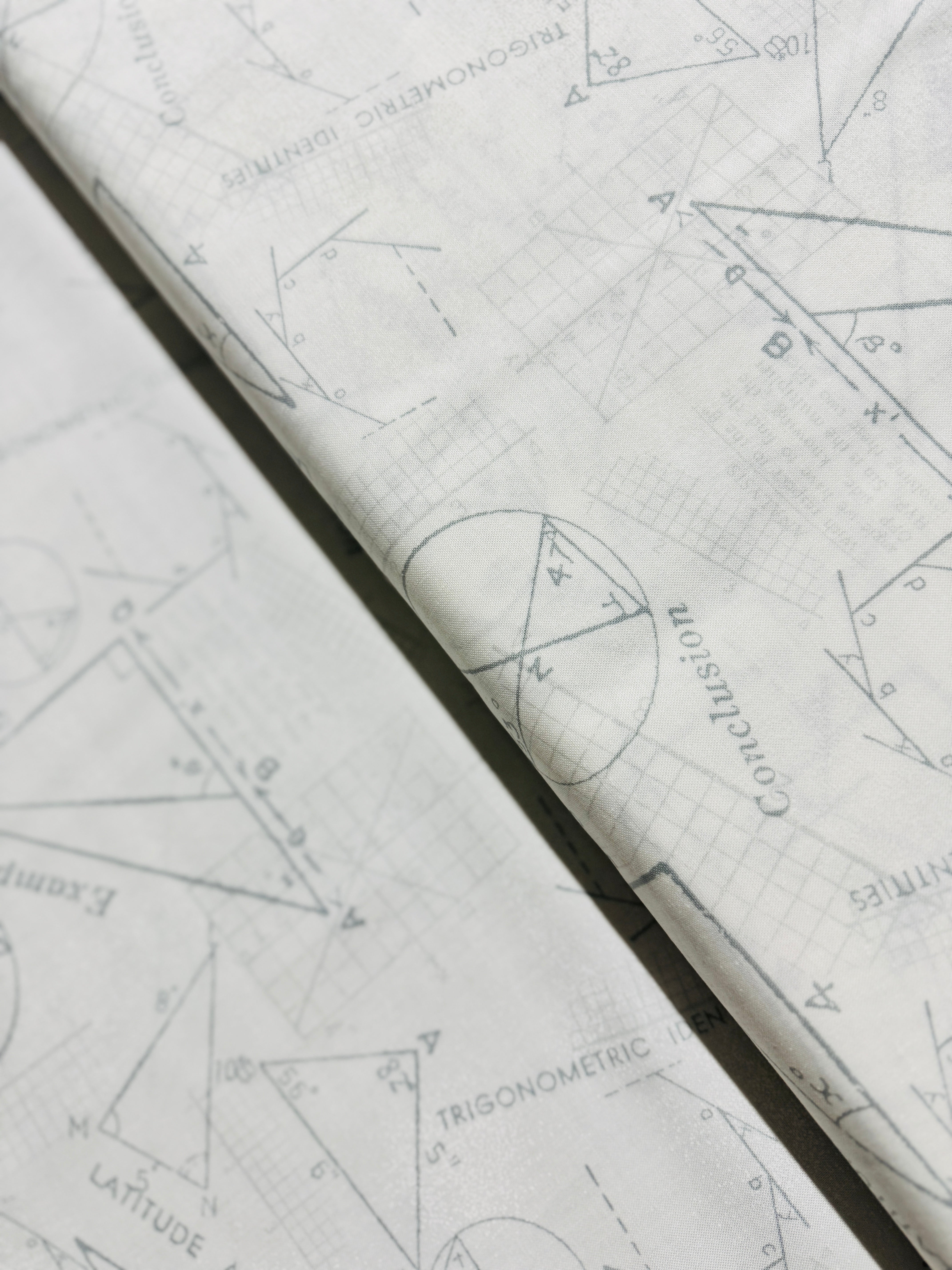 Modern BG Paper - Basic Metrics White Yardage