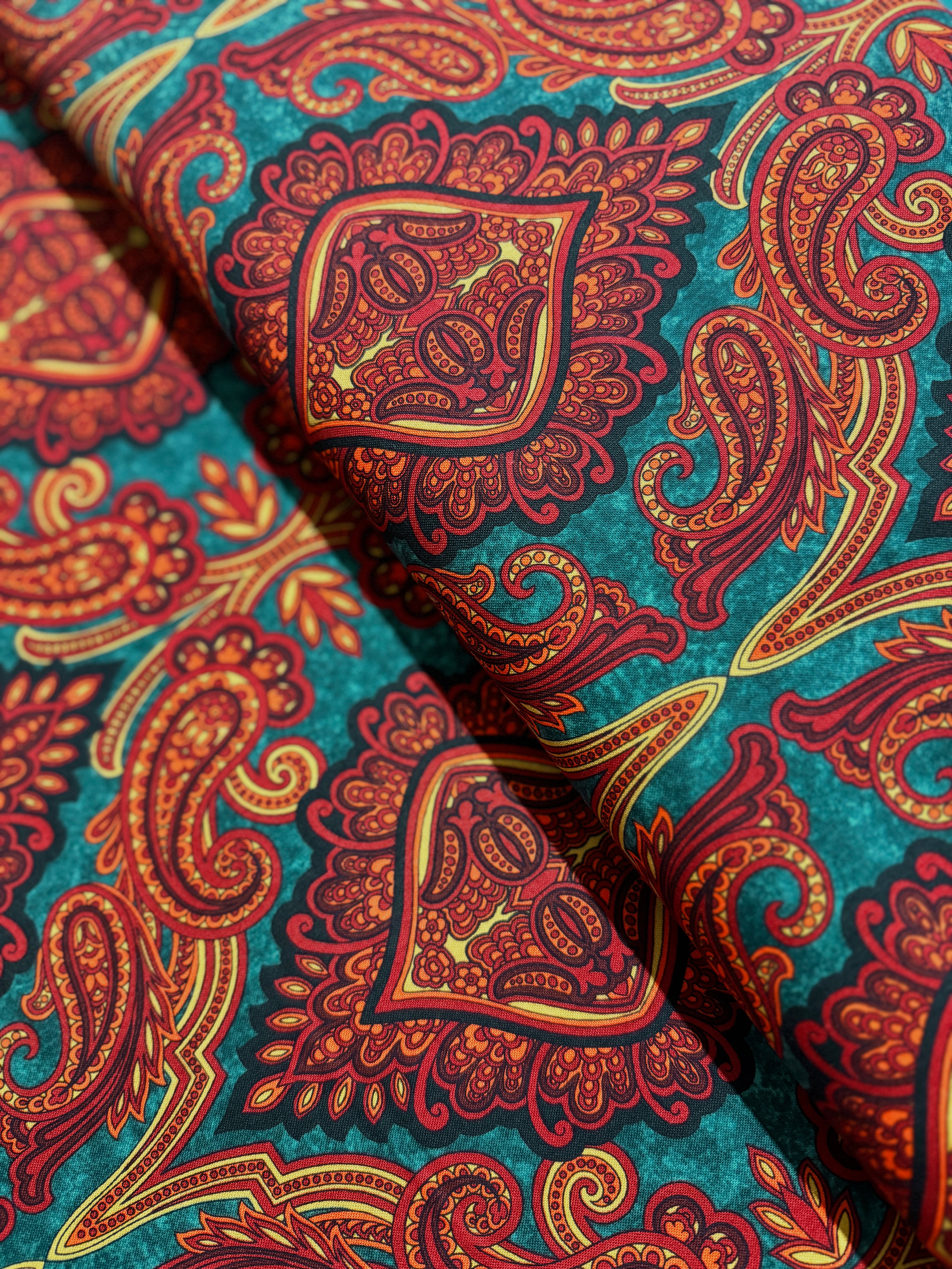 Holiday Aruba - Paisley Red Green Yardage