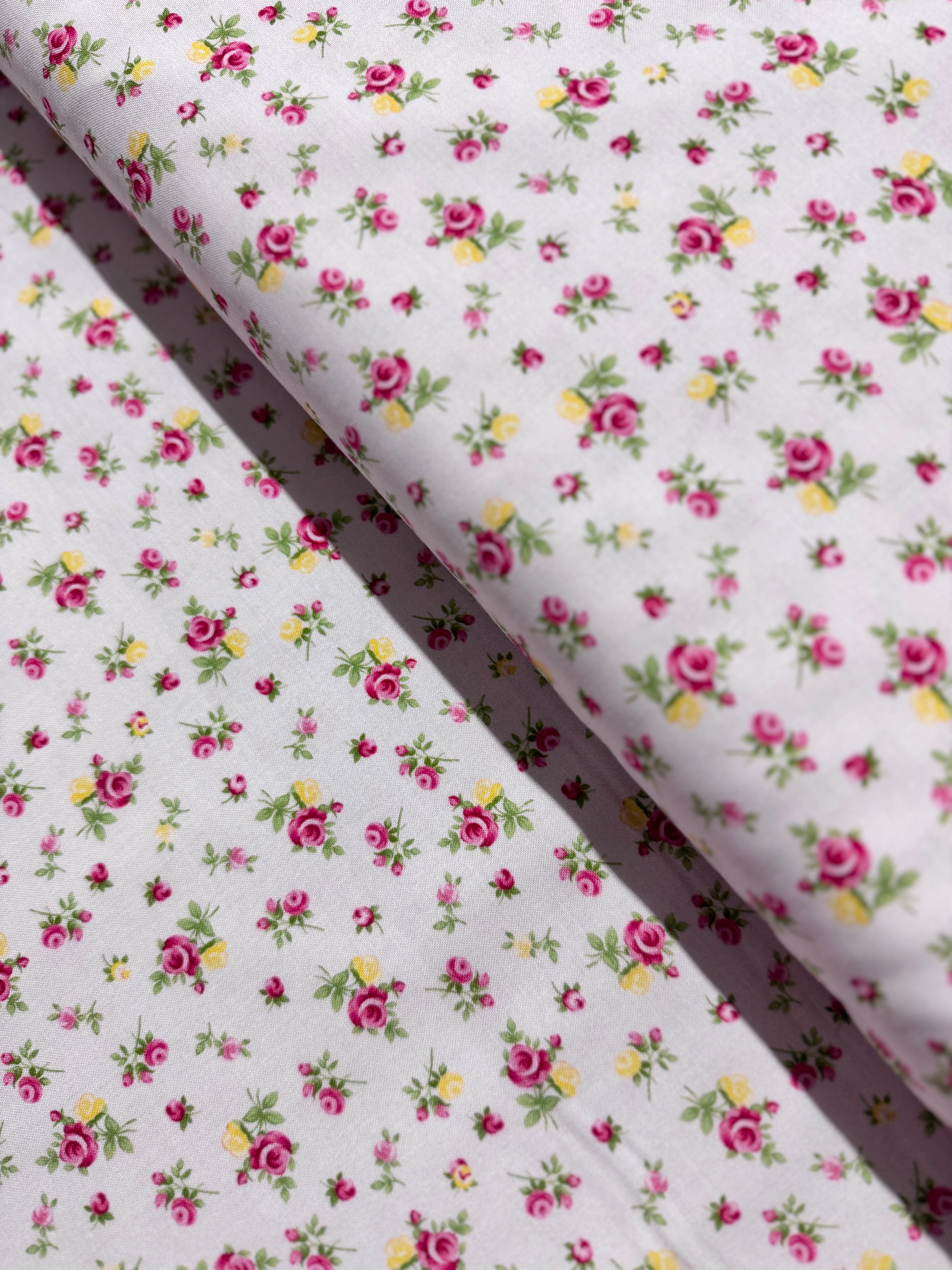 Tossed Tiny Rose Pink Yardage