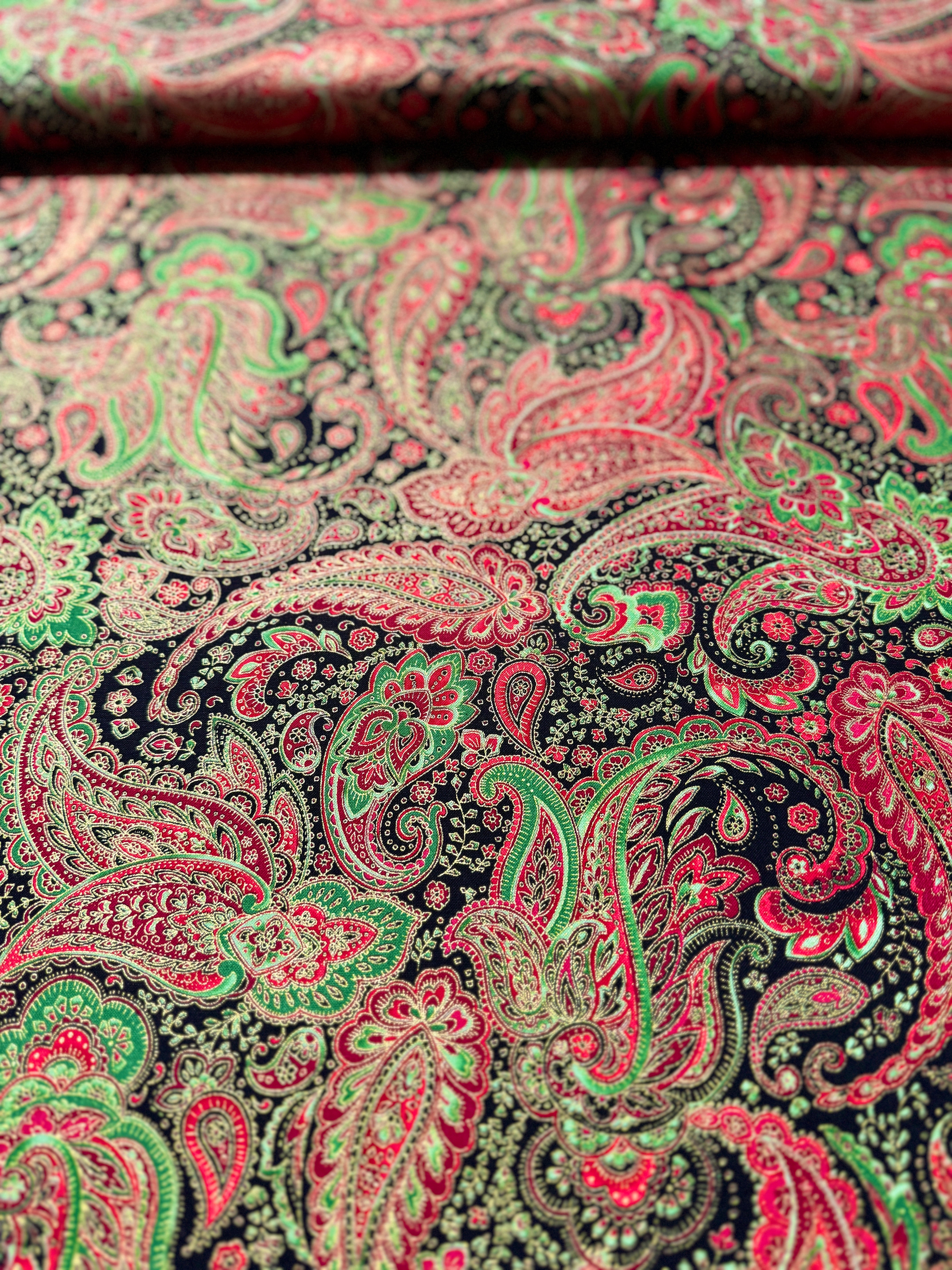 Holiday Paisley - Multi Metallic Yardage