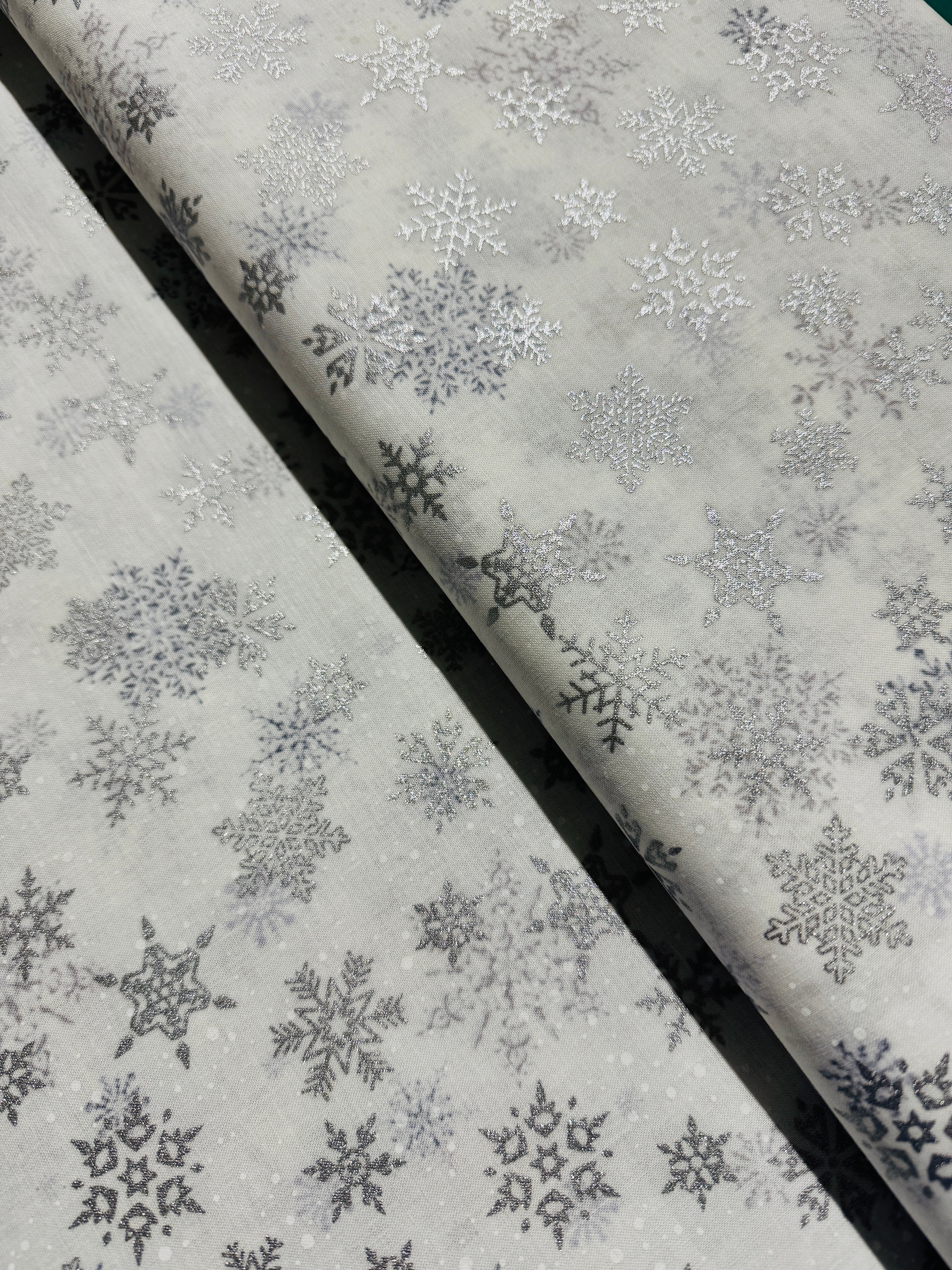 Whispering Woods Snow/Silver Metallic Yardage