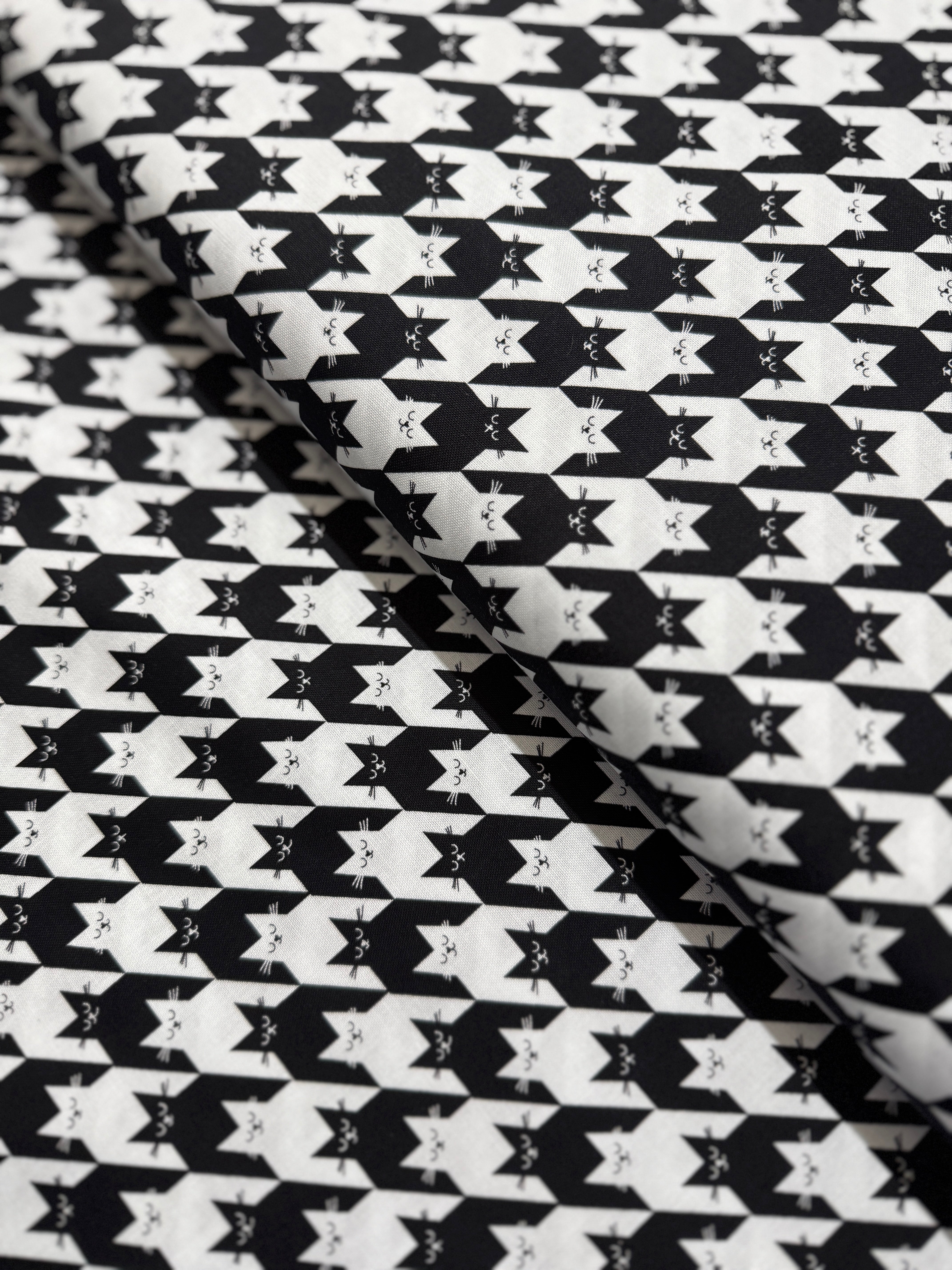 Feline Good! - Kitty Houndstooth Yardage