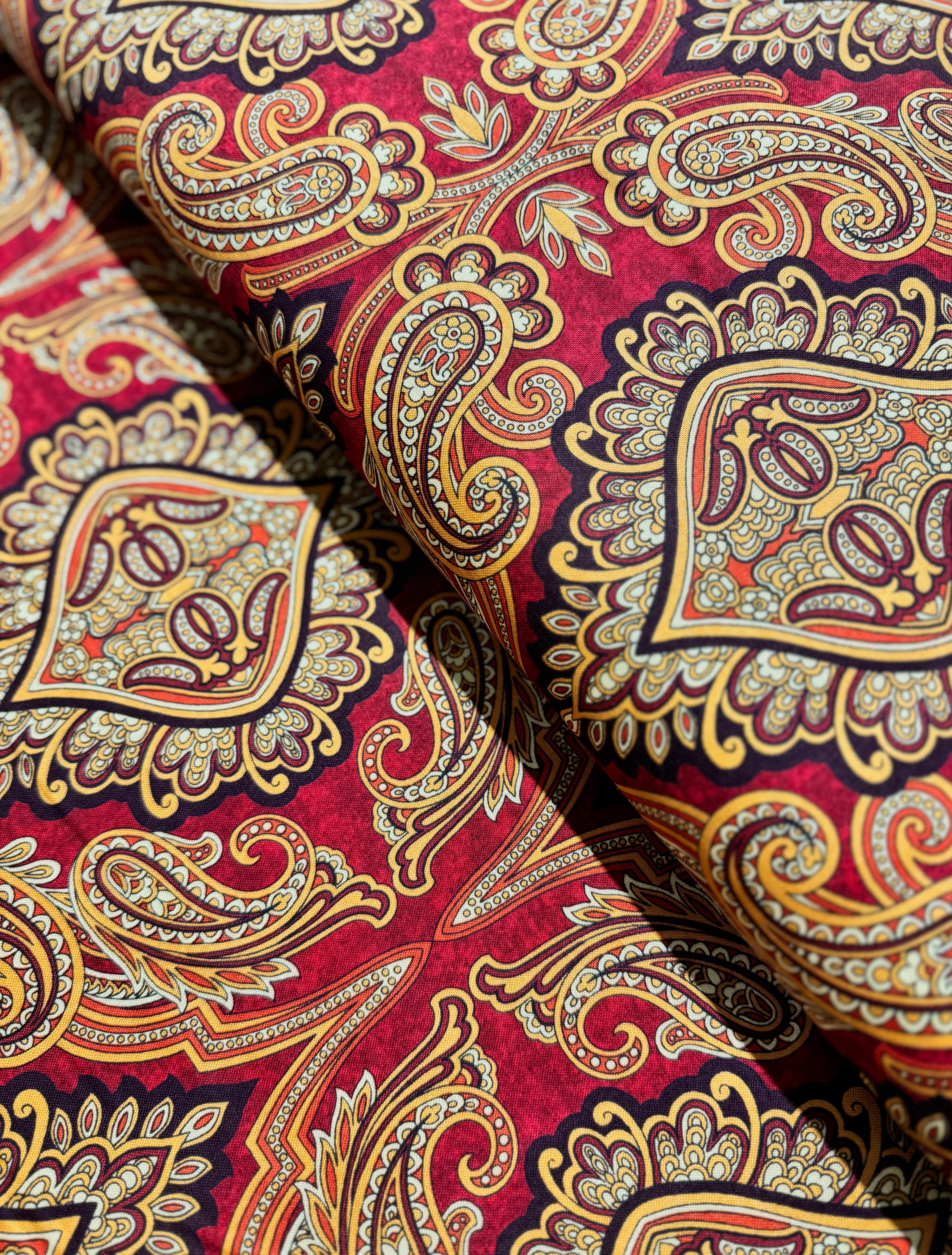 Aruba - Paisley Crimson Yardage