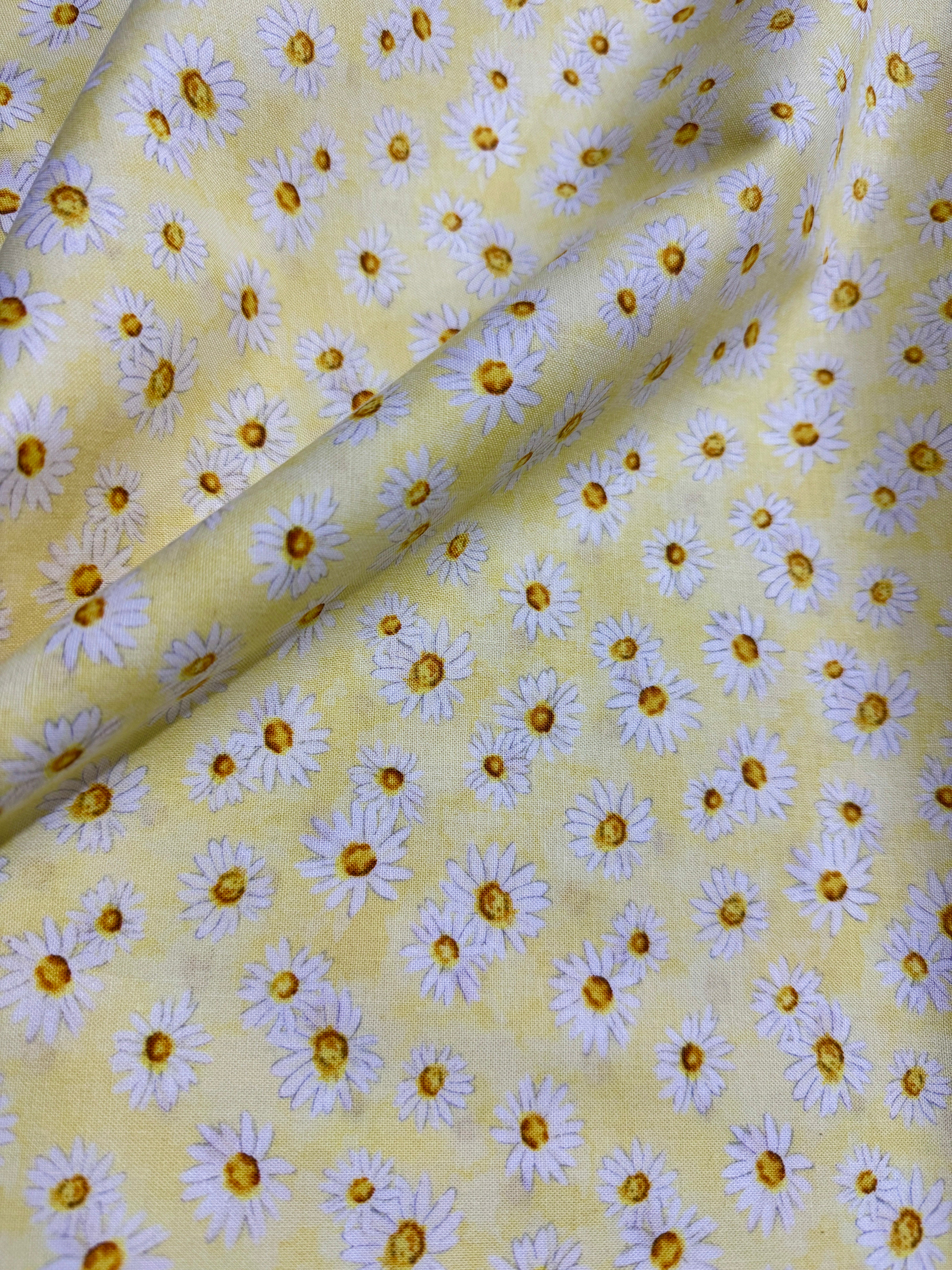 Zest for Life - Daisy Toss Yellow Yardage