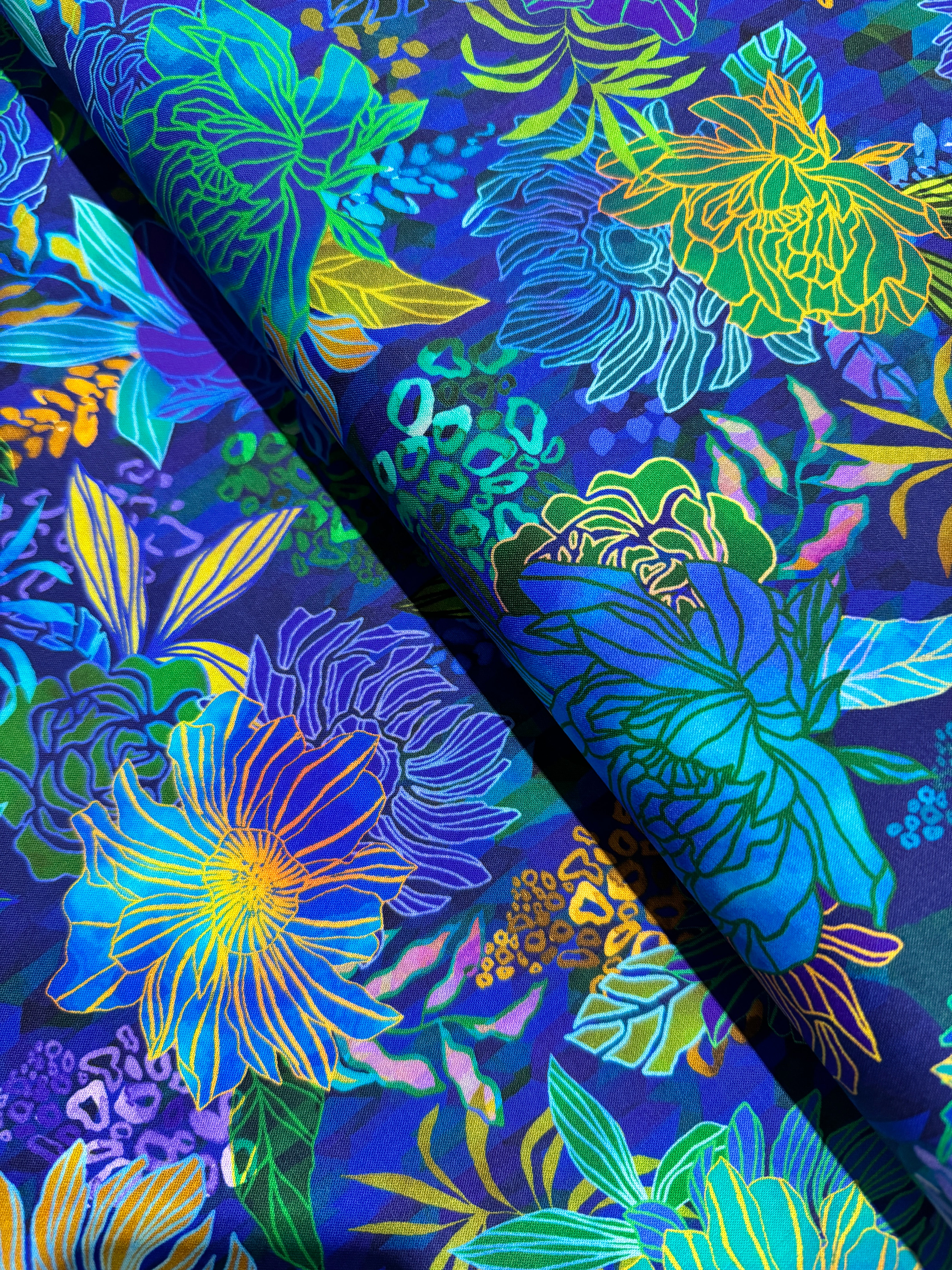 Midnight In The Junge - Flowers Midnight Yardage