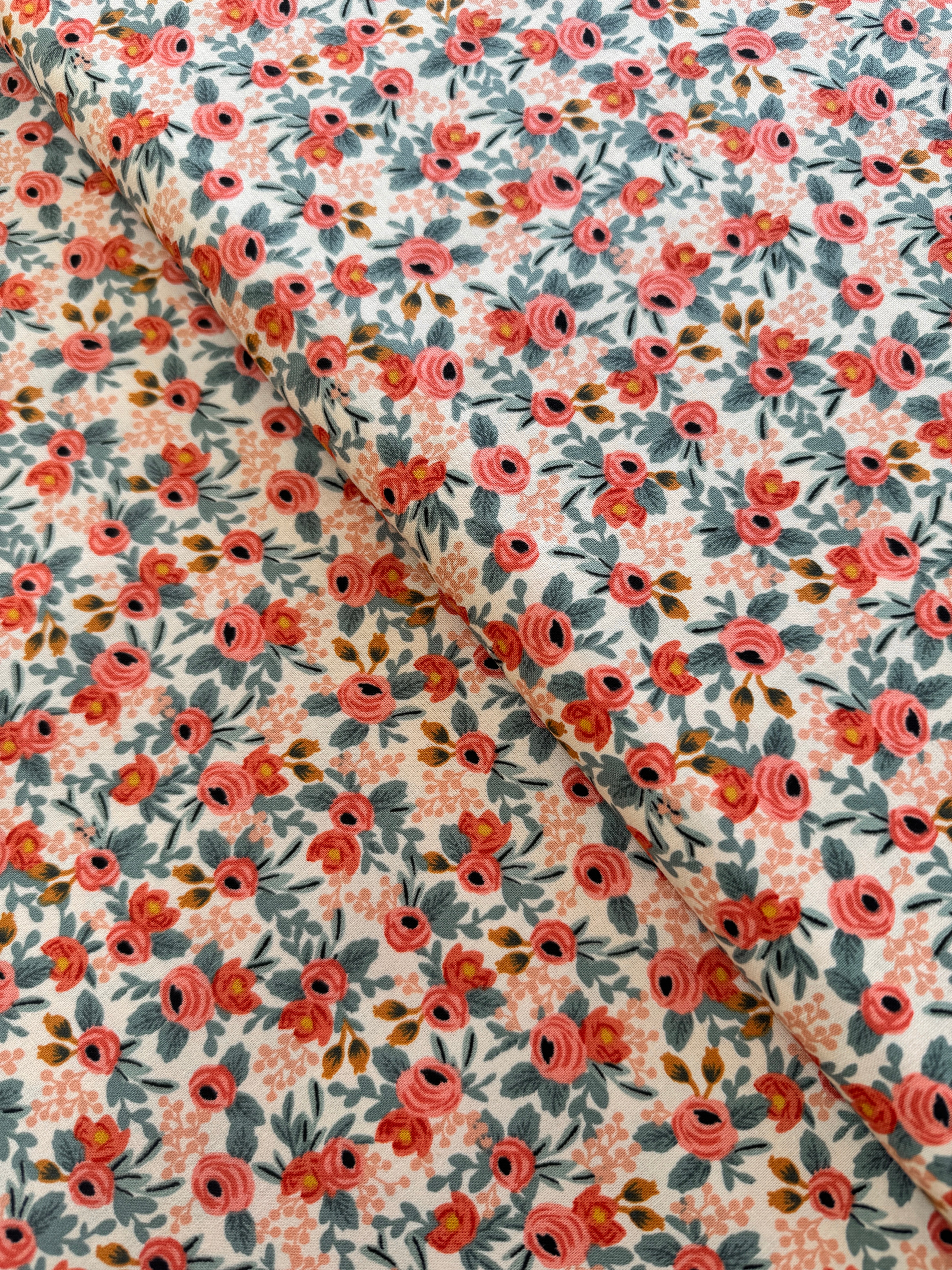 Les Fleurs - Rosa Peach Yardage