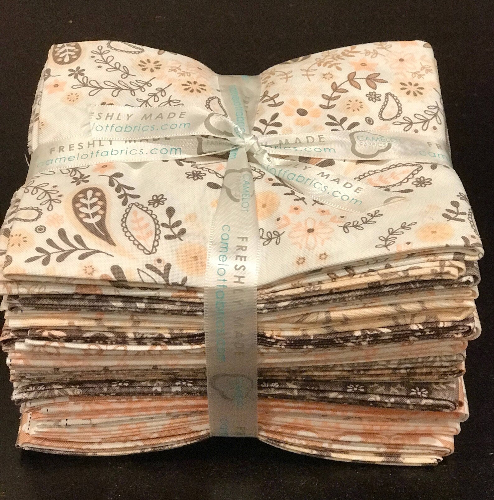 Olivia Fat Quarter Bundle - 18 Fat Quarters